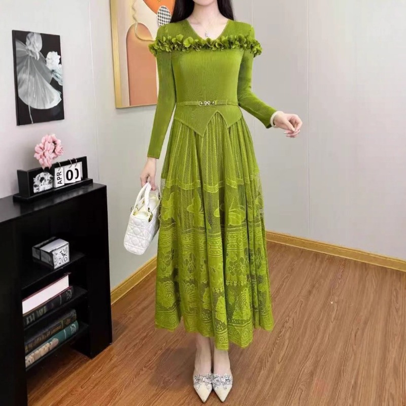 Miyake Pleated Dresses Plisse  - Summer Clothing Staples 리뷰 및 가격