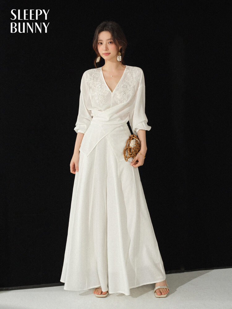 V Neck Embroidered Blouse and  - Palazzo Pant Wide 리뷰 및 가격