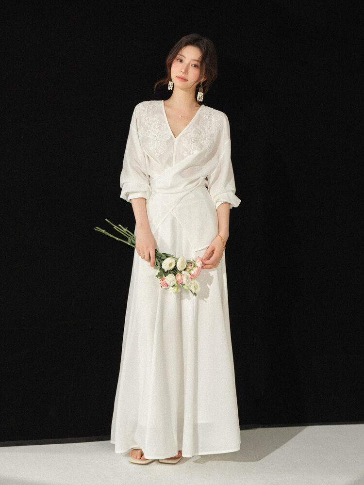 V Neck Embroidered Blouse and  - Palazzo Pant Wide 리뷰 및 가격
