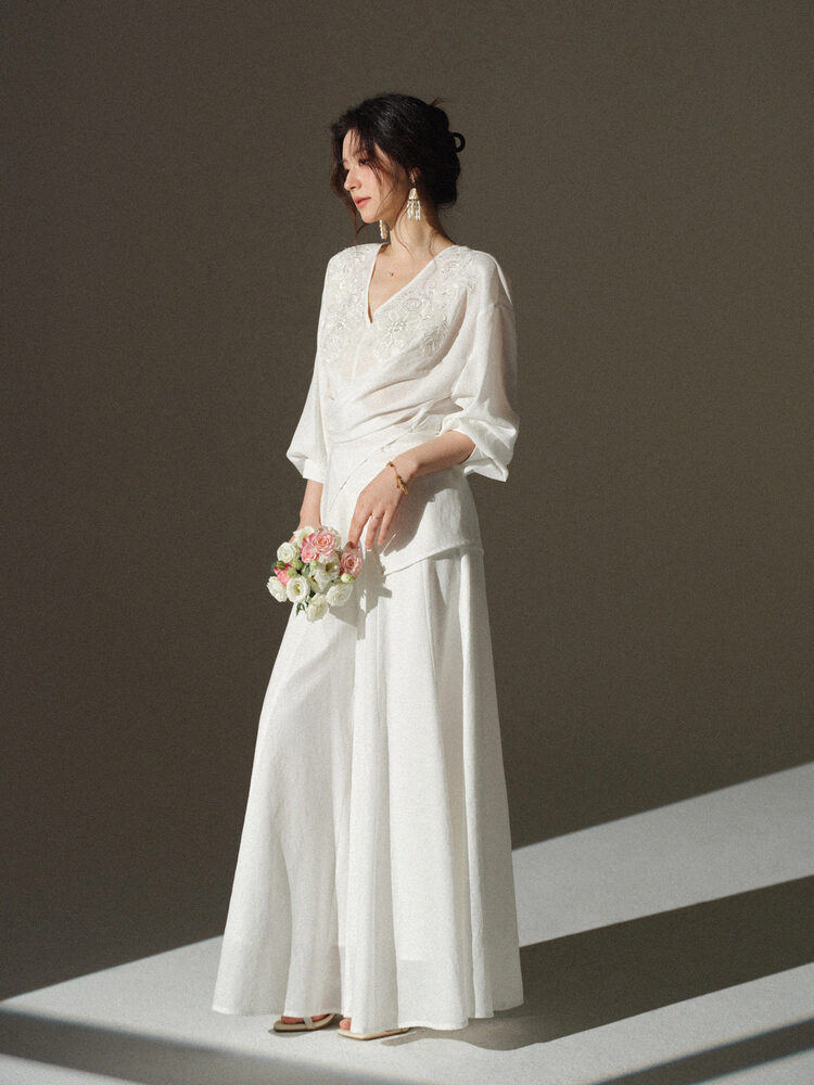 V Neck Embroidered Blouse and  - Palazzo Pant Wide 리뷰 및 가격