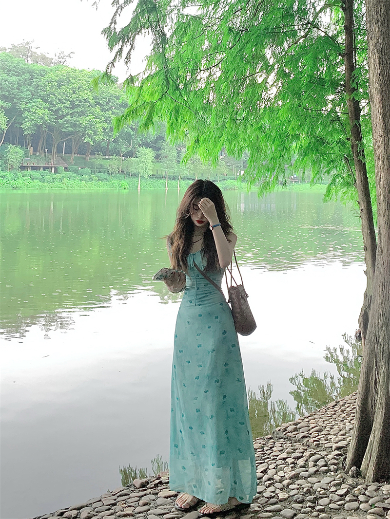 Floral Gradient A-Line Dress V - Summer Line Clothing Brand 리뷰 및 가격