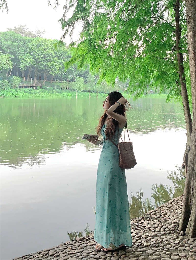 Floral Gradient A-Line Dress V - Summer Line Clothing Brand 리뷰 및 가격